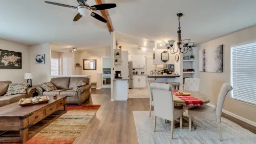 3 Bed, 2 Bath Cabin in Munds Park AZ Close To Flagstaff and Sedona