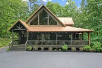 Spacious! All Paved road access, High Speed Internet, 7 Minutes to downtown BR!