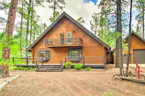 Rustic Pinetop Log Cabin w/ Fire Pit + Grill!