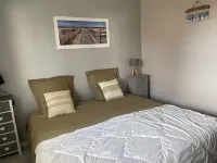 150 m from the beautiful beach, 2 rooms 4 persons, large balcony, Wi-Fi