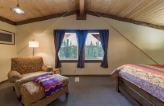 Mamie's Hideaway