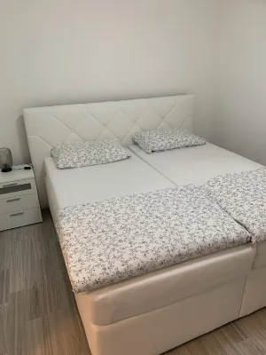 Schickes Appartement auf 75 qm nur für Sie Hôtels à proximité de : Wesel am Rhein