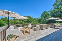 Tranquil mountainhouse w/hot tub, super close to trails & wineries- pet friendly