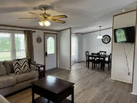 Kim's Place Hotels in Putnam County