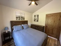 Cozy guest cabin