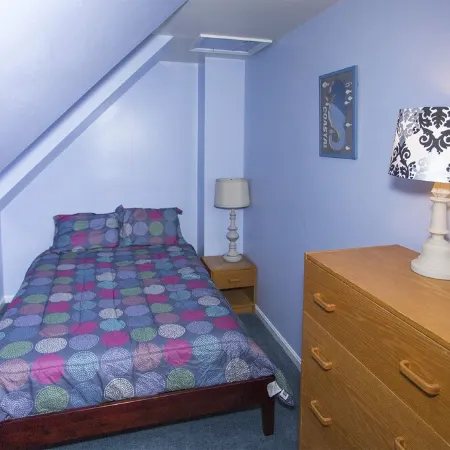 Duck's Delight - Pet friendly rentals within walking distance to Maddox Blvd!