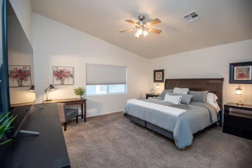 Beautiful Newly Furnished 3 Bed/2 Bath Home between Yuma & Foothills