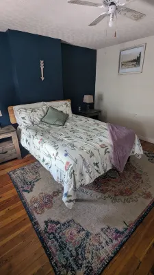 Downtown Rustic Refuge - Explore the city from this Adventure Base!