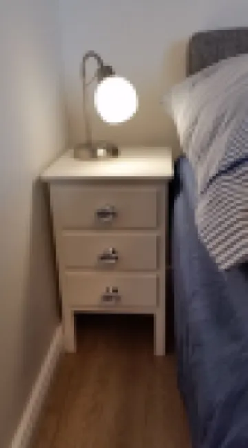 Sea view, freshly renovated, sun balcony, right by the sea and close to town, WiFi