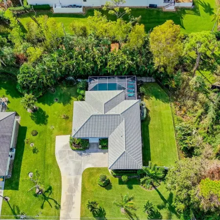 Private Palm Oasis - Close to Barefoot Beach / Bonita Beach / North Naples