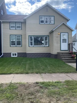 Beautiful Home in Ontonagon - 2 blocks from Lake Superior