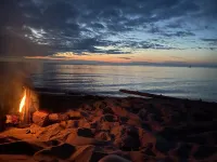 Beautiful Home in Ontonagon - 2 blocks from Lake Superior - Homestays