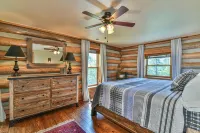 Classic Log Cabin 15 minutes to downtown Asheville-fire pit, pond, fireplace