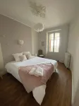 Appartement Jardin Terrasse Hotels near Les Jardins de la Terre