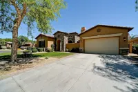 Gorgeous Three Full Guest Suites in Palm Valley with Heated Pool & Spa Hotels near Centerra School Park