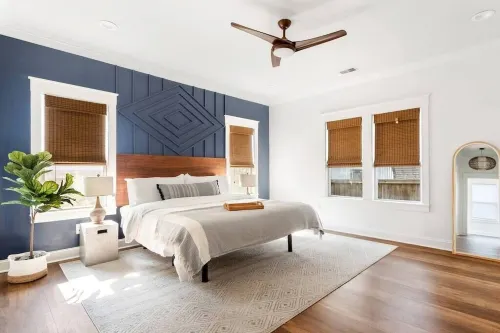 Saltwater Pool & Putting Green in Park Circle with 3 king beds!
