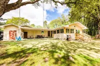 Spacious house with amazing back yard 10 min from the beach