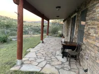 Cozy Home With Mountain Views Near Davis Mtn State Park and McDonald Observatory