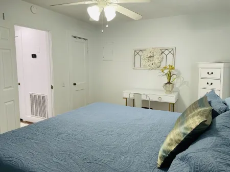 Relax near Falls Park  20 min drive