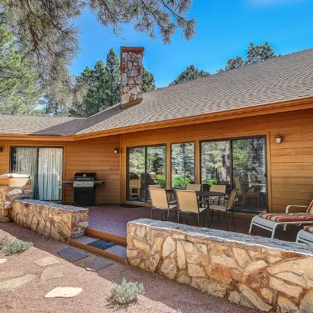 Luxury Flagstaff Grand Canyon house Golf view, A/C 3 bed,3bath QUIET Top Rated.