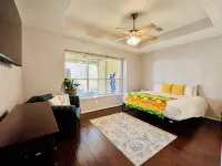 5BD/2.5BA HAWAIIAN OASIS IN THE WOODLANDS - ALOHA!