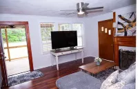 Nice peaceful and spacious home. Hotels in Clanton