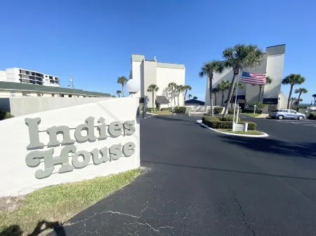 Beachfront Condo with Pool. Book today!!!