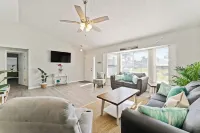 Completely renovated! Private 3/2/2 heated pool home in Port St Lucie FL!