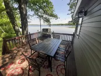 Sunrise Views Cabin with AC, Game Room & Bar