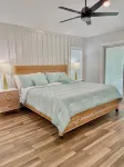 4-Bedroom House, KS with Inground Heated Pooland 15 minute to Clearwater Beach Plant Sumner House 주변 호텔
