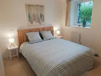 Beautiful house, sea 400m, hiking, quiet enclosed garden bright room Wc on ground floor