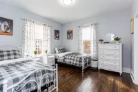 TWO BEDROOM APARTMENT ON FIRST FLOOR ON A DUPLEX