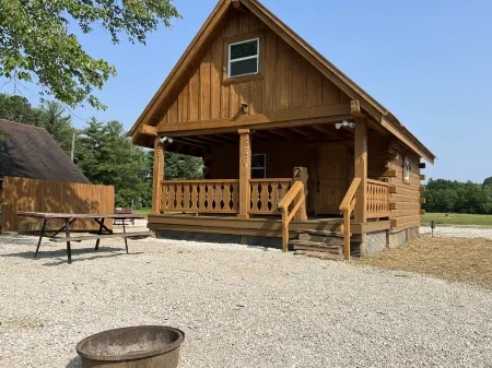 Yellow Banks Log Cabin With Waterfront Views