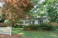 Modern ranch house conveniently located in Greensboro NO PETS ALLOWED