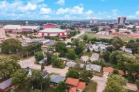 Welcome to Redbird Ranch: A Campus Retreat at Illinois State Next to the Arena