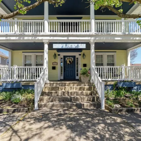 Crocus by the Sea Ocean Serenade Close to Everything Free Beach and Pet Friendly