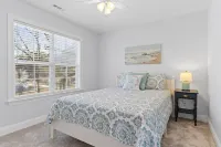 2 Miles from Holden Beach Dog Friendly, Family Friendly Sandy Feet Retreat! - 4-Star
