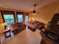 Cozy Loft nestled atop of Snowshoe