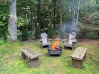 Beautiful Highlands cabin! 8 min to town-Pet friendly-lots of outdoor space Hotel in zona Trailhead for Yellow Mountain Trail