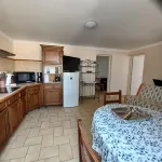 Vias: Agréable Appartement de 50 m2 au Calme Entre mer et Village Hotels in Vias