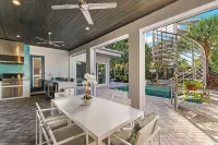 Stunning Luxury Home in Artsy Winter Park featuring Nintendo-Themed Game Room!
