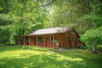 Creekfront Cabin w/ Hot Tub! Motorcycle Friendly!