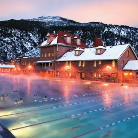 Spacious Family Stay in Glenwood Springs