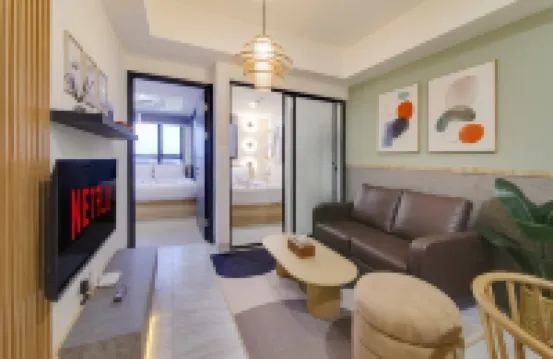 2BR Collins W/ Pool