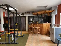 Rustic 3 bedroom Cottage - 2267 Hotels near Highlands