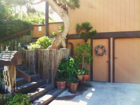 Oceanfront Home, Stone Steps Beach Access, Jacuzzi on Oceanfront Deck