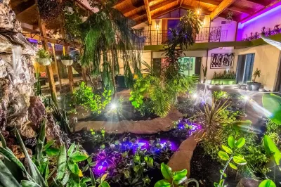 Beautiful Oasis Home - 5 min to Strip & Airport! Các khách sạn ở East of the Las Vegas Strip