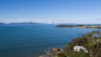 The Hideaway at Swansea - absolute beachfront