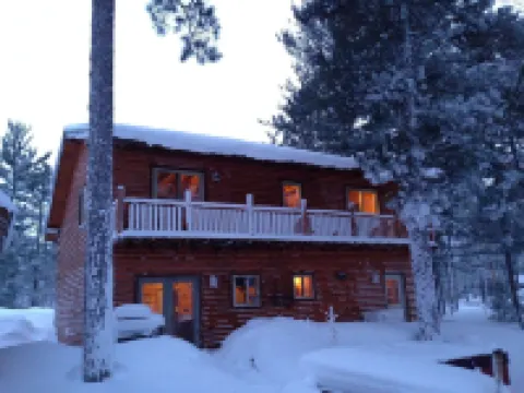 Lodge on Au Train River a few blks from Lk Superior  15 min from Munising