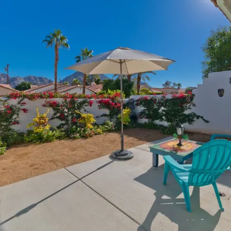 DESERT HOUSE- Pool, Mountain Views, Nr. Hiking Biking trails. 3BR-2Bath064535